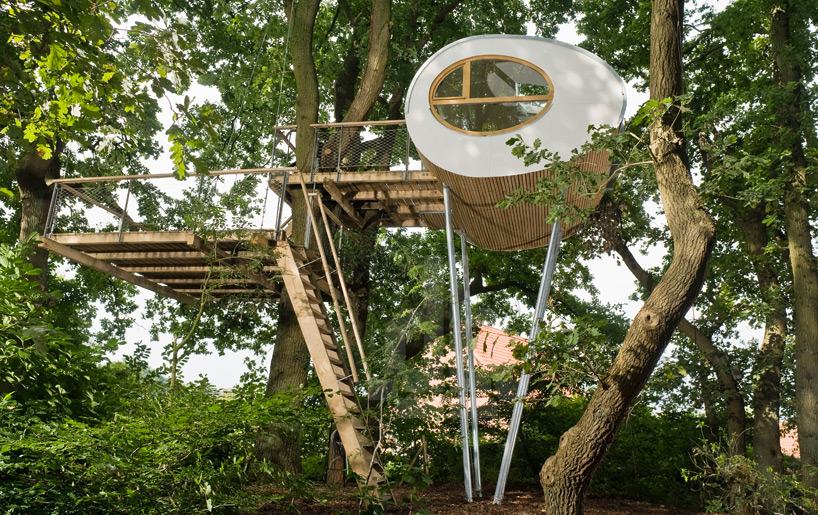 baumraum treehouse djuren designboom