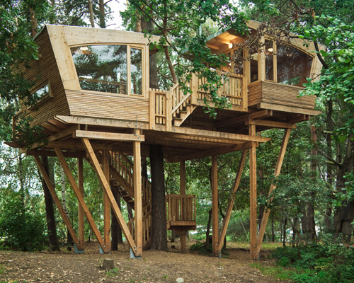 almke treehouse by baumraum provides gathering place for scout group