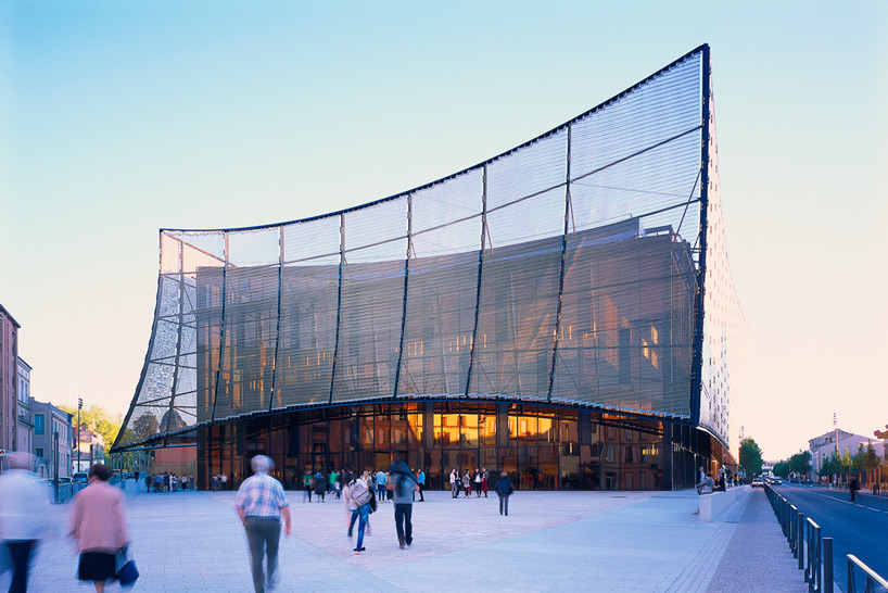 dominique perrault dresses albi grand theatre with copper screen