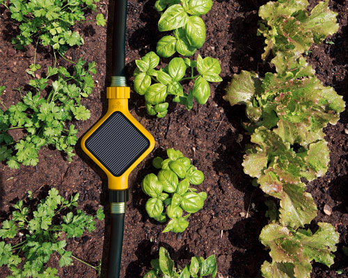 edyn solar powered garden system by fuseproject monitors and tracks plants