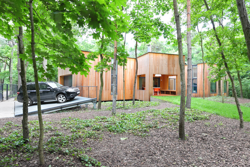 jakub szczesny centrala podkowa house designboom