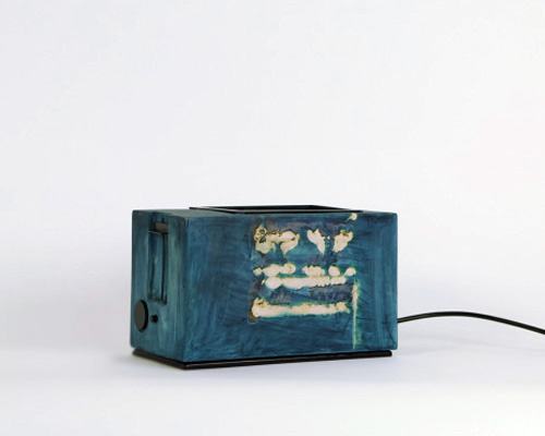 cindy strobach prints with electricity to reveal the inside of electronic objects