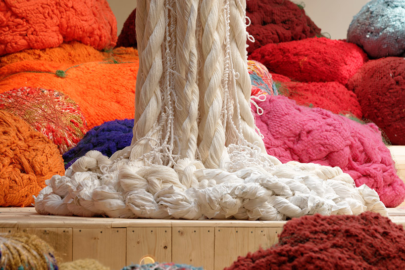 sheila hicks knots colorful fiber bundles for séance at design miami/ basel
