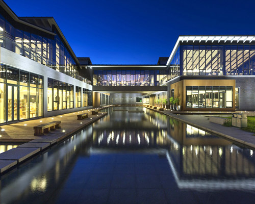 shanghai jiading public library by vermilion zhou design group