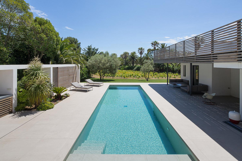 vincent coste architecte maison l2 house saint-tropez designboom