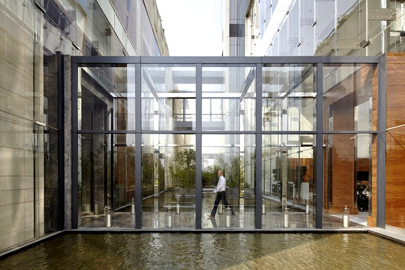 wow architects gurgaon hotel vivanta taj