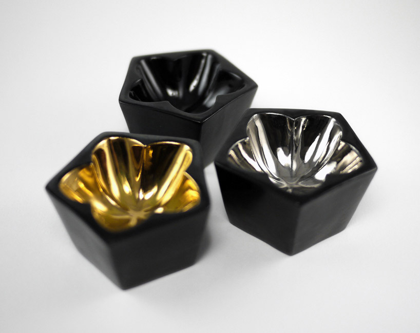 yozakura sake set captures the essence of cherry blossoms