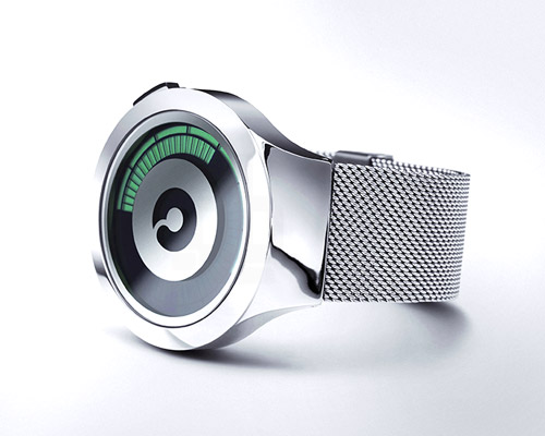 ziiiro engineers chrome silver watch with retro style interface