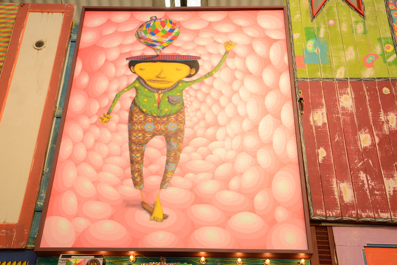 OSGEMEOS opens the opera of the moon at galeria fortes vilaca