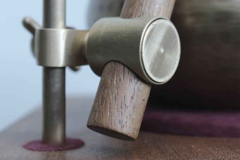 ash stephens singing bowl meditation