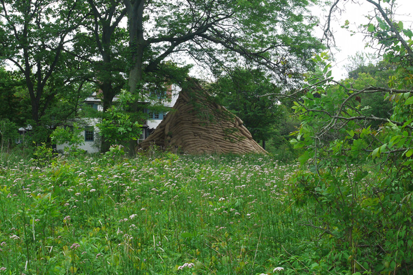 bittertang buru buru designboom
