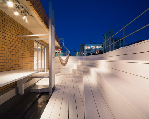 staggered rooftop lounge by CASE-REAL in fukuoka, japan
