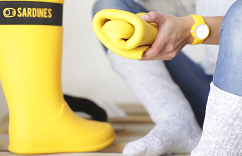 alcaraz's boots can be rolled up to a fifth of their original size