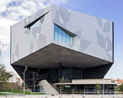 estudio carme pinós elevates angular caixaforum zaragoza