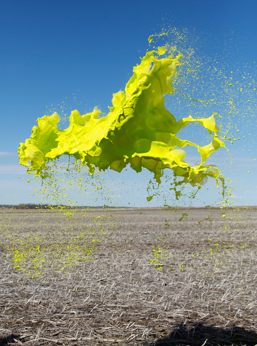 floto warner colourants floating sculptures designboom 