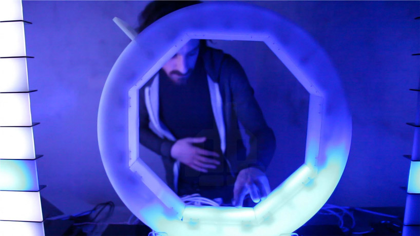 jonathan sparks invents loop-based instrument using color and gesture