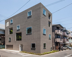 K2YT arranges garden courtyards throughout house k in tokyo