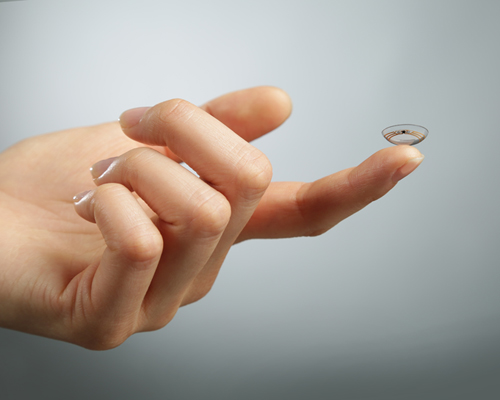 pharmaceutical company novartis to commercialize google's smart contact lens
