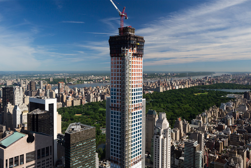 construction on 432 park avenue reaches 1000 ft. in new york