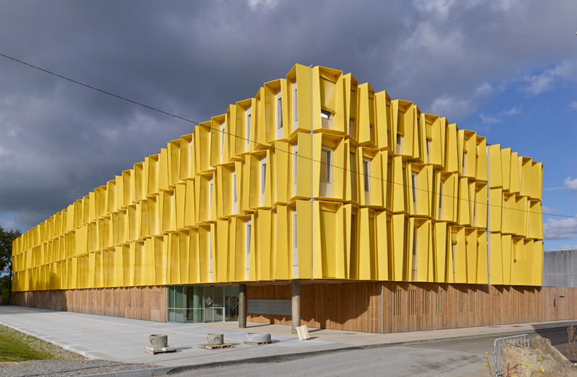 tetrarc wraps hub creatic with trapezoidal shading frames in nantes