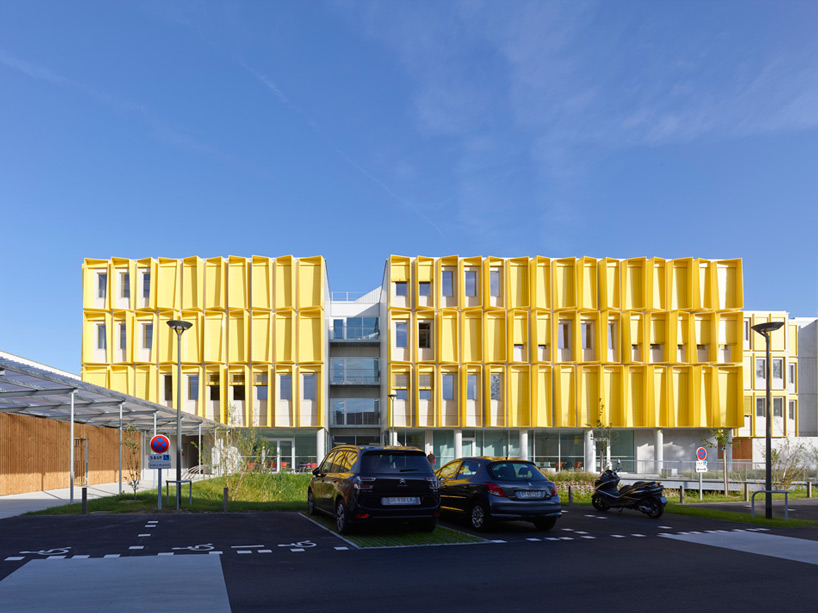 Tetrarc Wraps Hub Creatic With Trapezoidal Shading Frames In Nantes