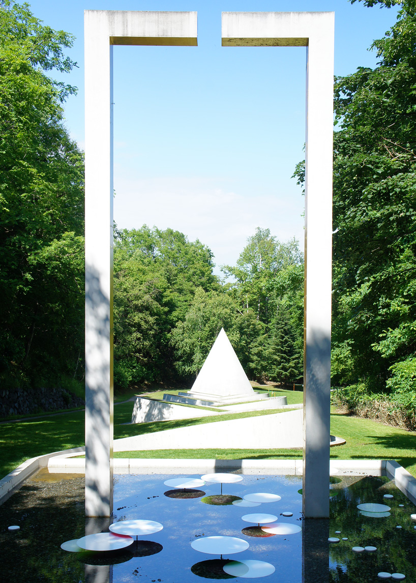 toshihiko shibuya floats water pallet in sapporo sculpture garden