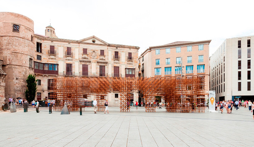 urbanus extends ancient wall with bamboo for BCN re.set in barcelona