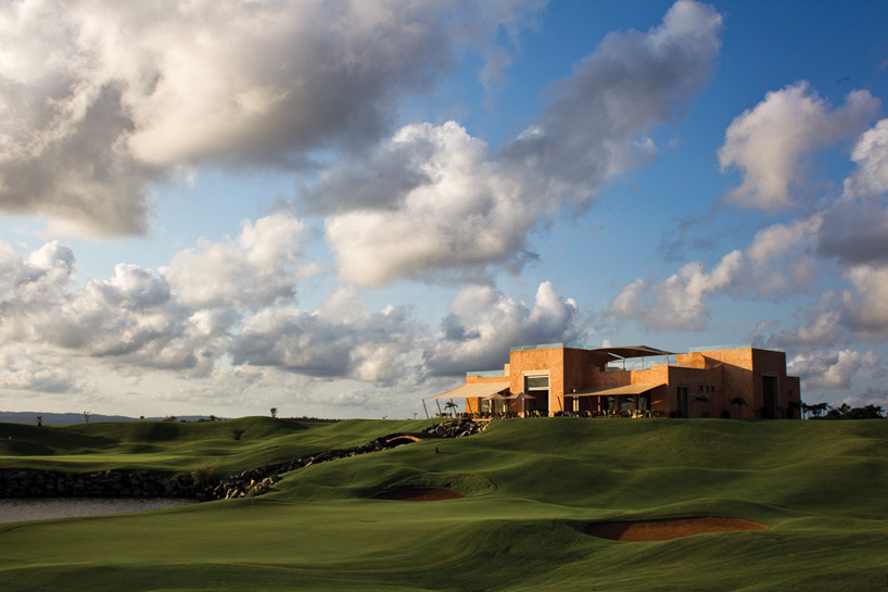 urko sanchez vipingo club house designboom