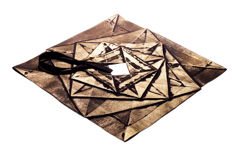 132.5 issey miyake li edelkoort designboom 