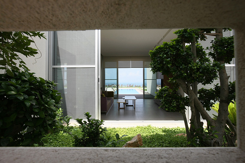 accent DG jiyeh villa lebanon designboom