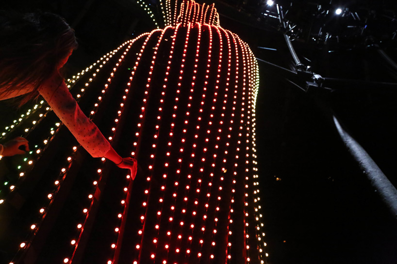 atmos studio arboreal lightning camden roundhouse designboom