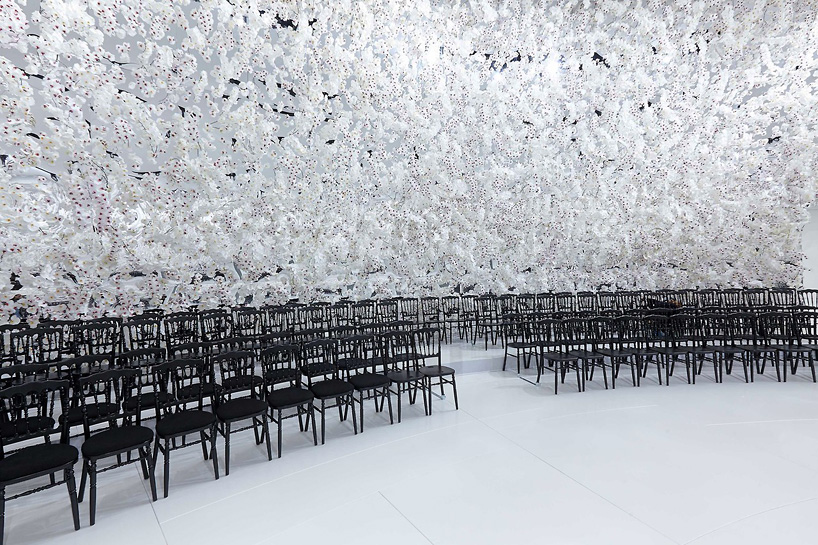 bureau betak blankets musee rodin in orchid wall for dior show