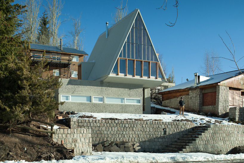 DRAA shapes A-frame house for chilean mountain retreat