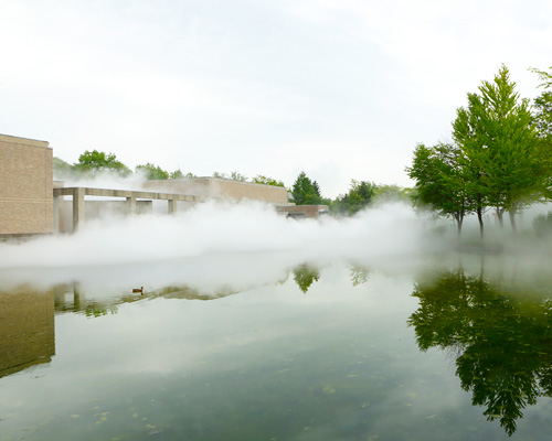 fujiko nakaya hovers FOGSCAPE #47412 at the sapporo art museum