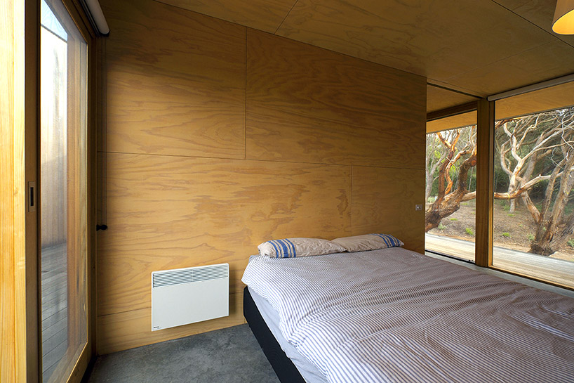 itn architects great ocean road house australia