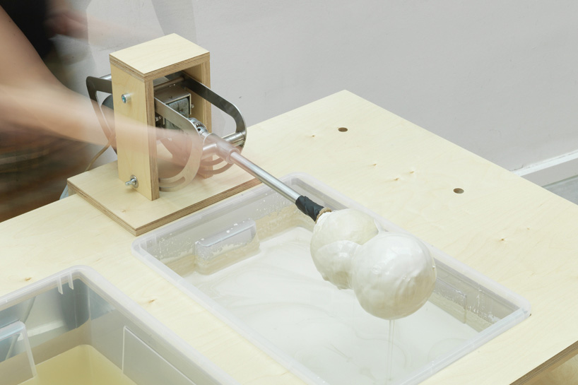 kaja woelky porcelain casting technique chicken eggs