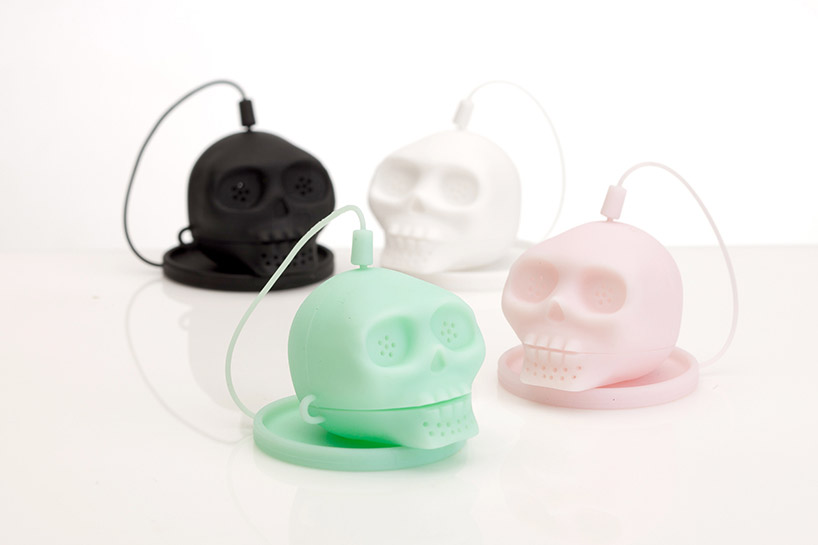 lee jinyoung designs mini silicone skulls to brew your tea