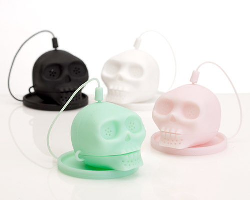 lee jinyoung designs mini silicone skulls to brew your tea