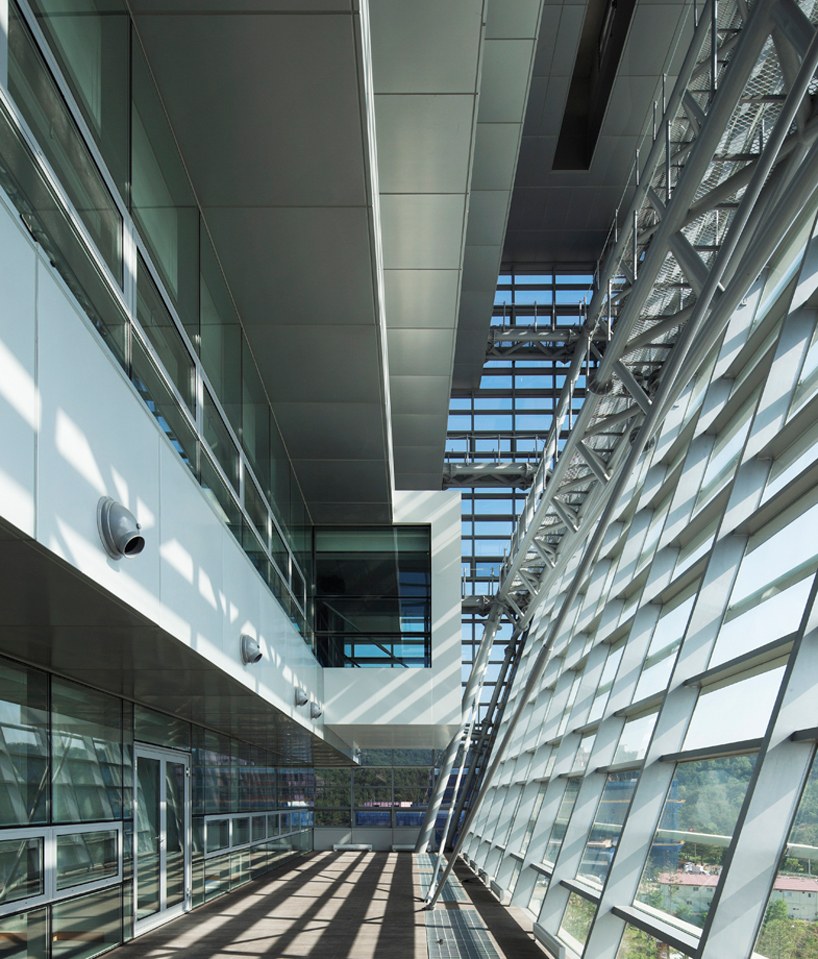 samoo architects engineers korea east west power headquarters designboom