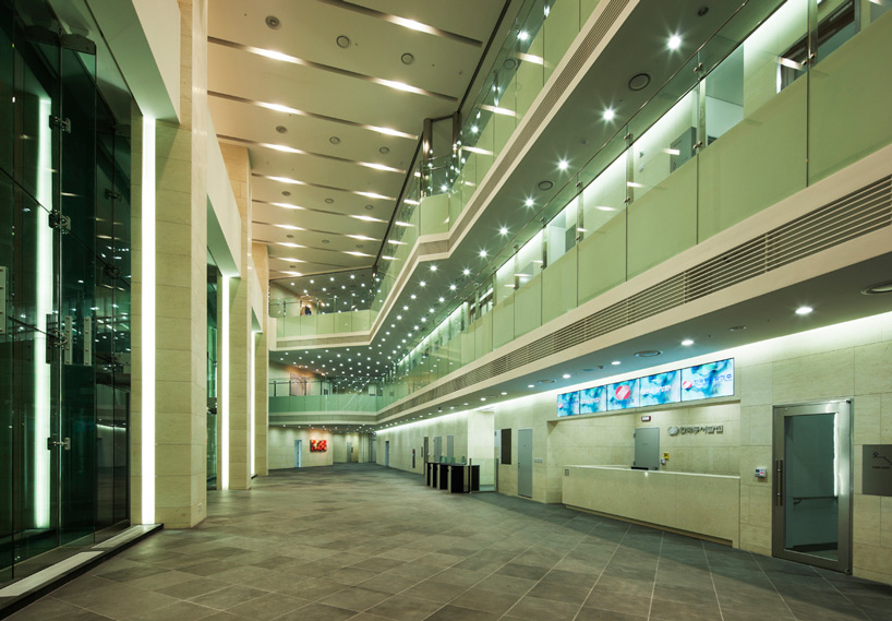 samoo architects engineers korea east west power headquarters designboom