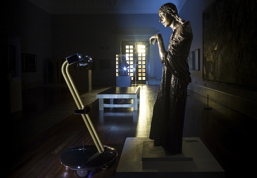 self-controlled robots let you roam tate britain after dark