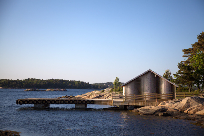 snøhetta hudøy boat house cabin norway designboom