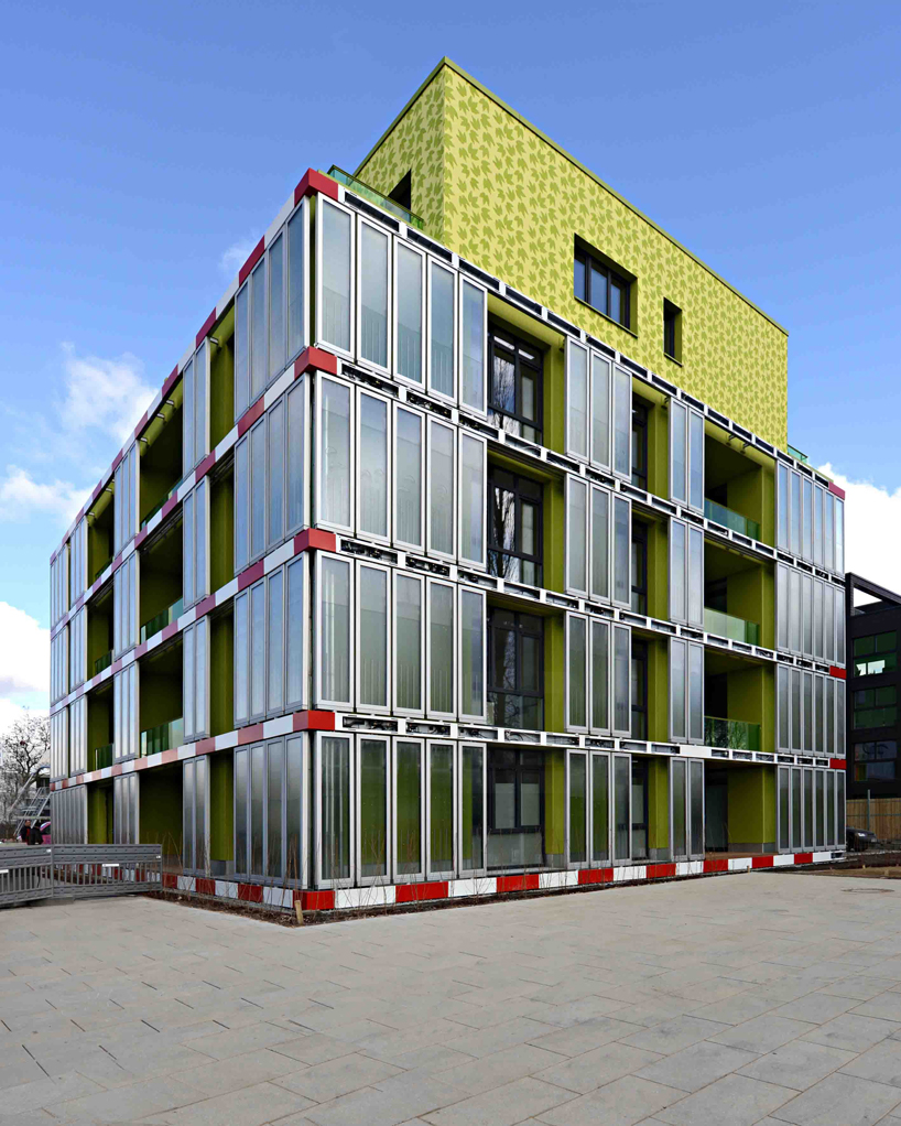 world's first algae powered building by splitterwerk
