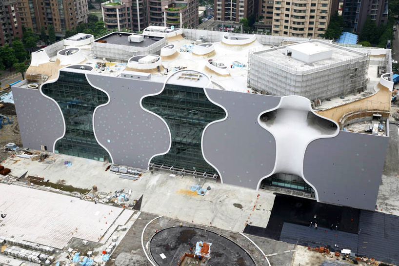 taichung metropolitan opera house by toyo ito takes shape