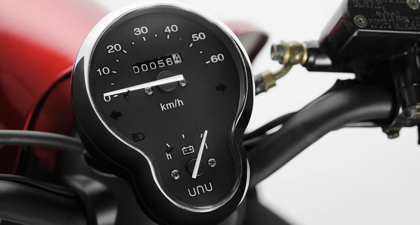 100 km range UNU electric scooter features portable batteries
