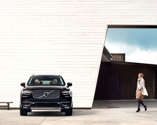 volvo XC90 electric SUV outfitted with 19 bowers & wilkins speakers