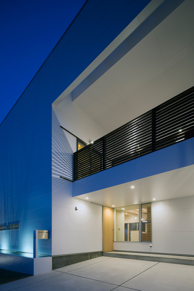yoshiaki yamashita house with north side terrace oaska designboom