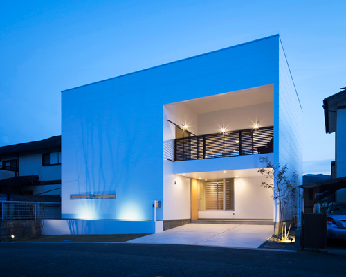 yoshiaki yamashita completes house with north side terrace in oaska