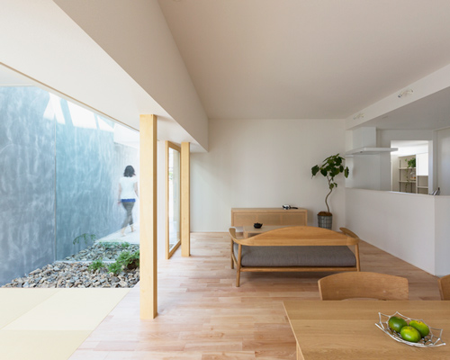 ALTS design office conceals kusatsu house behind windowless wall