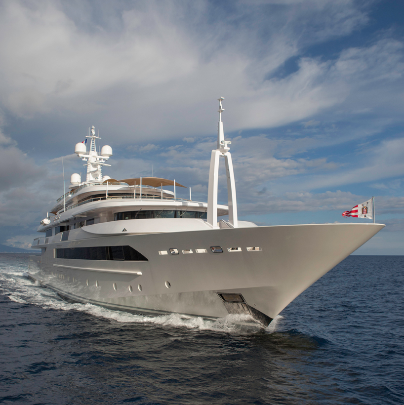 CRN-mega-yachts-chopi-chopi-designboom02